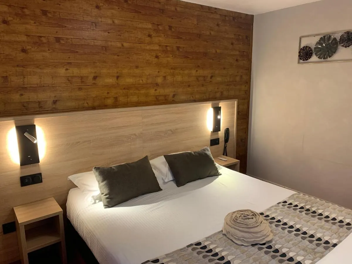 ***  Logis Hotel Le Lac Embrun Francia