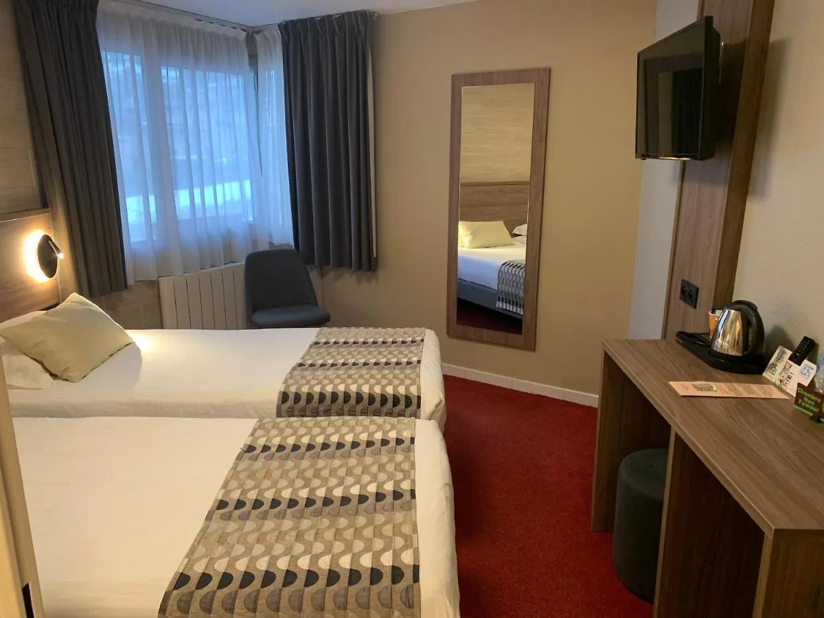 Logis Hotel Le Lac Embrun