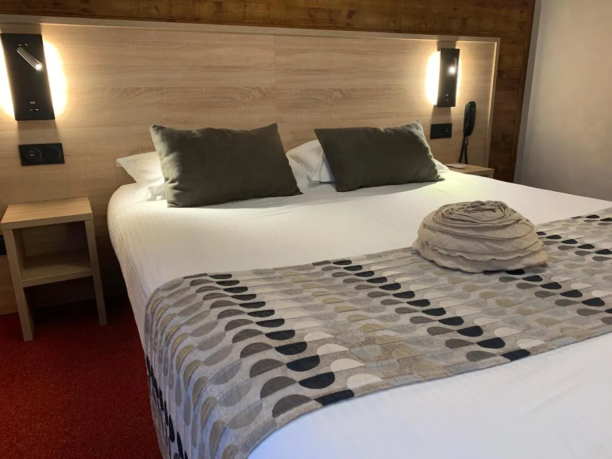 Logis Hotel Le Lac Embrun