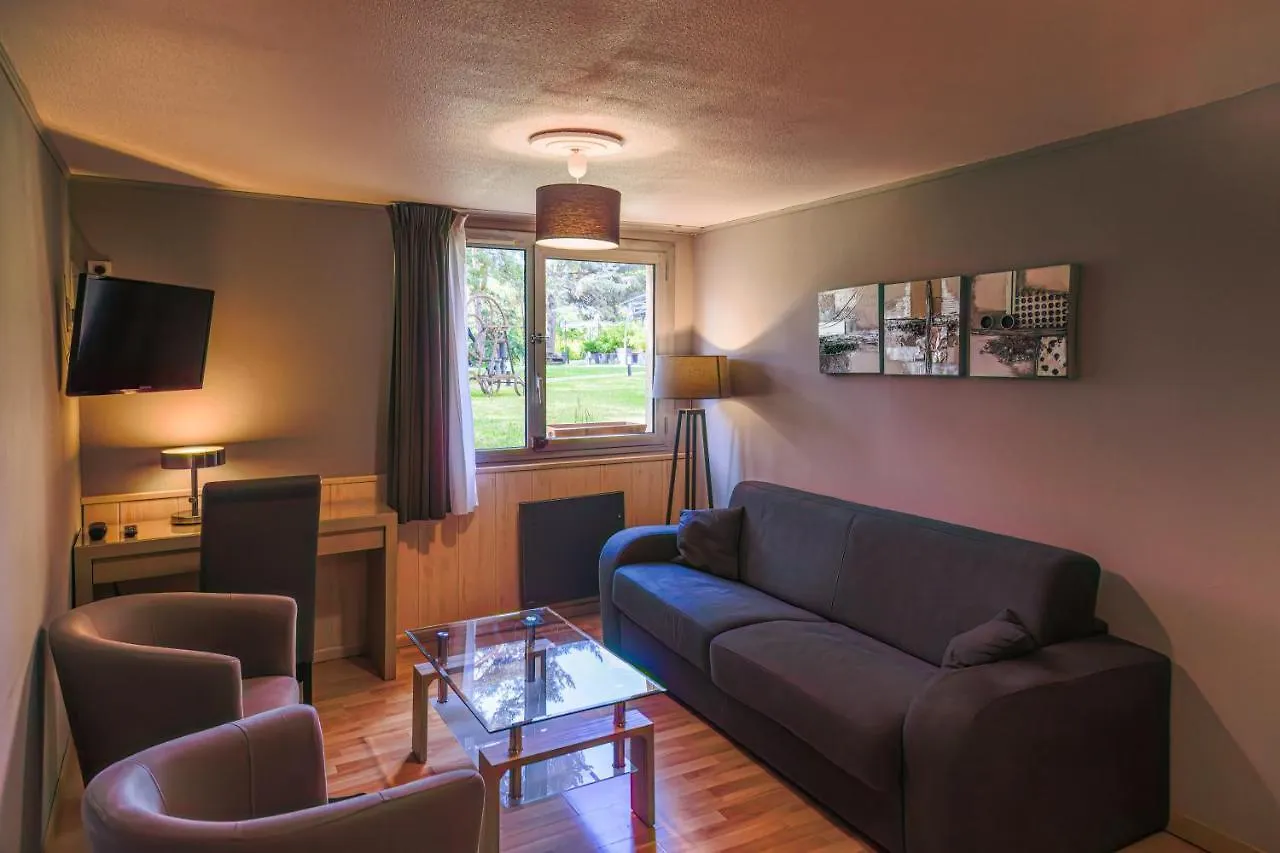 Logis Hotel Le Lac Embrun